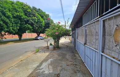 Imagem 4: Sobrado residencial duas salas comerciais no Residencial Ville de France...