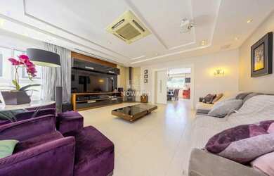 Imagem 2: EXCELENTE CASA EM CONDOMÍNIO COM 3 SUÍTES E 4 VAGAS NO CAMPO COMPRIDO