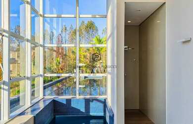 Imagem 7: Mansão de Luxo no Parque dos Manacás: 7 Suítes, Piscina Semiolímpica e Lago Privativo!