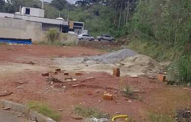 Imagem: O terreno possui 120m² de Área e está localizado em Nações