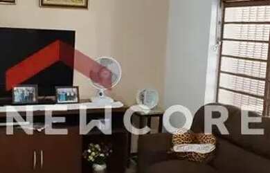 Imagem: A casa possui 3 Dormitórios, 5 Banheiros, 4 Vagas na garagem