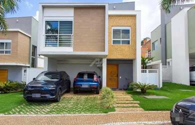 Imagem: A casa em condomínio possui 2 Dormitórios, 5 Banheiros, 4