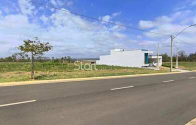 Imagem: O terreno possui 250m² de Área e está localizado em Colinas