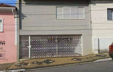 Imagem: O depósito possui 2 Vagas na garagem e 200m² de Área e está