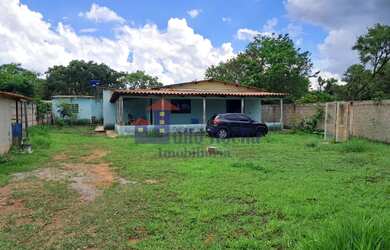 Imagem: A casa em condomínio possui 3 Dormitórios, 4 Banheiros e 280m²