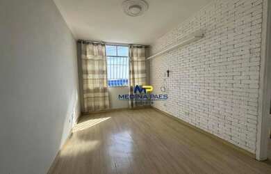 Imagem: O apartamento possui 2 Dormitórios, 1 Banheiro, 60m² de Área