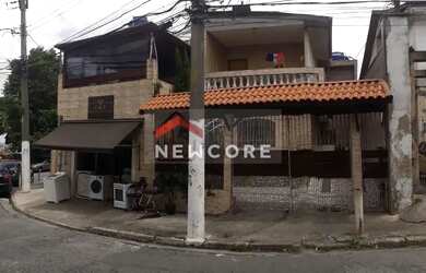 Imagem: A casa possui 2 Dormitórios, 1 Banheiro, 1 Vaga na garagem