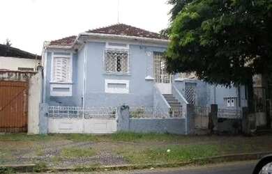 Imagem: A casa possui 2 Dormitórios, 1 Banheiro, 120m² de Área e