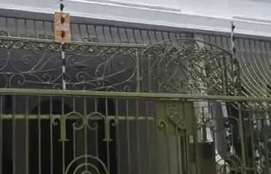 Imagem: A casa possui 3 Dormitórios, 4 Banheiros, 200m² de Área e