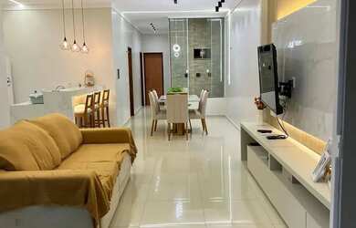 Imagem: A casa possui 3 Dormitórios, 3 Banheiros, 3 Vagas na garagem