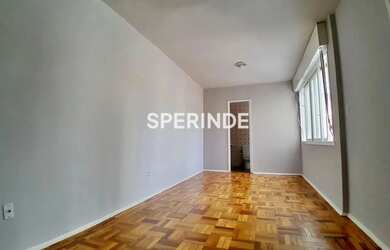 Imagem: O apartamento possui 1 Dormitório, 1 Banheiro, 45m² de Área