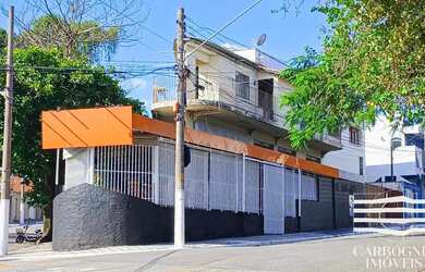 Imagem: O depósito possui 2 Vagas na garagem e 526m² de Área e está