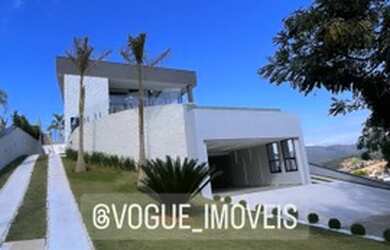 Imagem: A casa em condomínio possui 5 Dormitórios, 5 Banheiros, 5