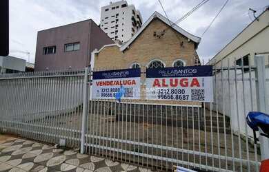 Imagem: O depósito possui 2 Vagas na garagem, 125m² de Área e está