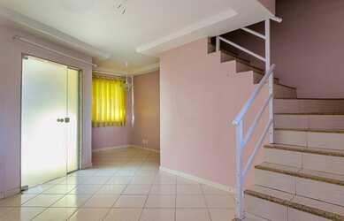 Imagem: A casa em condomínio possui 2 Dormitórios, 1 Banheiro, 1 Vaga