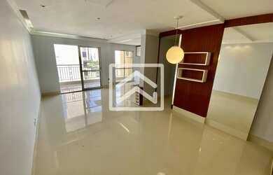 Imagem 1: Andar Alto, Nascente, Porcelanato e 2 vagas de garagem paralelas