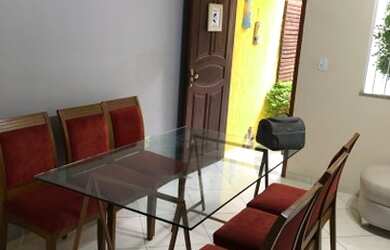 Imagem: A casa possui 2 Dormitórios, 3 Banheiros, 1 Vaga na garagem