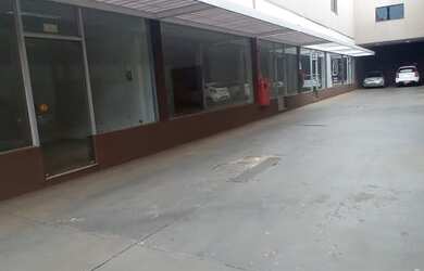 Imagem: O depósito possui 2 Vagas na garagem, 50m² de Área e está