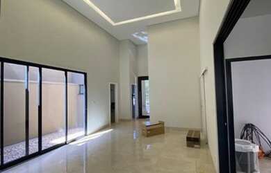 Imagem: A casa em condomínio possui 3 Dormitórios, 4 Banheiros, 4