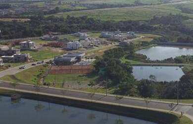 Imagem: A casa em condomínio possui 3 Dormitórios, 5 Banheiros, 4