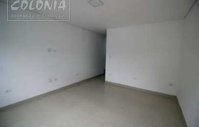 Imagem: A casa possui 2 Dormitórios, 3 Banheiros, 1 Vaga na garagem