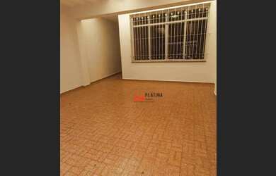 Imagem: A casa possui 3 Dormitórios, 3 Banheiros, 2 Vagas na garagem