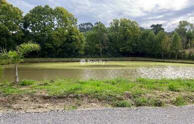 Imagem: O terreno possui 20.000m² de Área e está localizado em Garibaldi