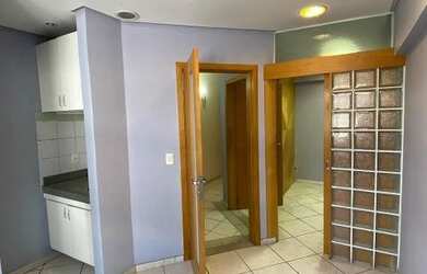 Imagem: O depósito possui 2 Vagas na garagem, 25m² de Área e está