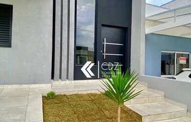 Imagem: A casa em condomínio possui 3 Dormitórios, 2 Banheiros, 2