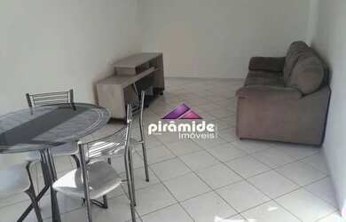 Imagem: O apartamento possui 2 Dormitórios, 2 Banheiros, 2 Vagas na