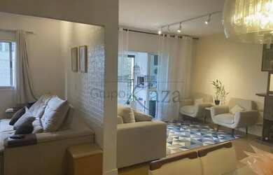 Imagem: O apartamento possui 4 Dormitórios, 4 Banheiros, 2 Vagas na