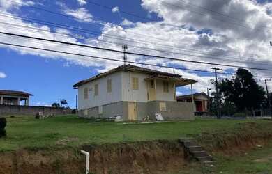 Imagem: A casa possui 3 Dormitórios, 1 Banheiro, 90m² de Área e