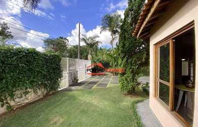 Imagem: A casa em condomínio possui 4 Dormitórios, 5 Banheiros, 4