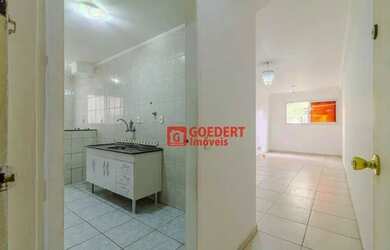 Imagem: O apartamento possui 2 Dormitórios, 1 Banheiro, 1 Vaga na garagem