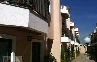 Imagem: A casa em condomínio possui 2 Dormitórios, 3 Banheiros, 2