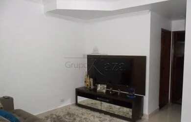 Imagem: A casa em condomínio possui 3 Dormitórios, 3 Banheiros, 2