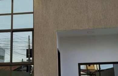 Imagem: A casa possui 3 Dormitórios, 3 Banheiros, 3 Vagas na garagem