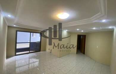 Imagem: O apartamento possui 3 Dormitórios, 1 Banheiro, 1 Vaga na garagem