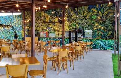 Imagem: O depósito possui 5 Vagas na garagem, 1.200m² de Área e