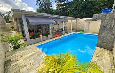 Imagem 9: Casa Térrea com 3 Qts 1 Suíte no Adrianópolis/ Piscina com Cascata/...