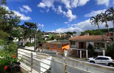 Imagem 11: Locação no bairro Agronômica Varanda Gourmet com churrasqueira, hidromassagem,...