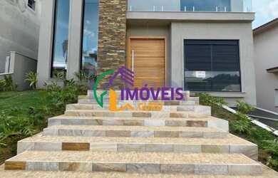 Imagem: A casa em condomínio possui 4 Dormitórios, 5 Banheiros, 2