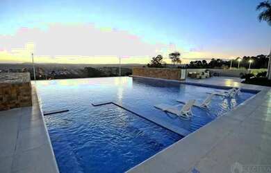 Imagem: O terreno possui 359m² de Área e está localizado em Encosta