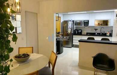 Imagem: O apartamento possui 3 Dormitórios, 2 Banheiros, 1 Vaga na