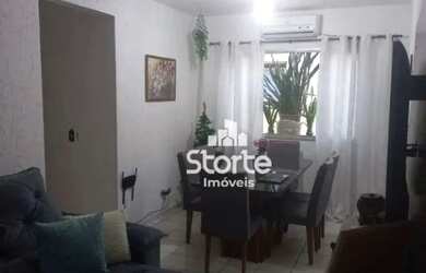 Imagem: O apartamento possui 2 Dormitórios, 2 Banheiros, 2 Vagas na