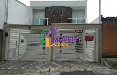 Imagem: A casa possui 3 Dormitórios, 3 Banheiros, 2 Vagas na garagem