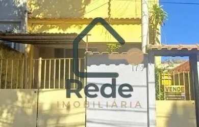 Imagem: A casa possui 3 Dormitórios, 3 Banheiros, 1 Vaga na garagem