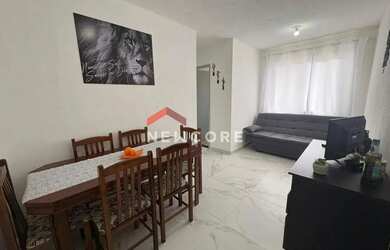 Imagem: O apartamento possui 2 Dormitórios, 1 Banheiro, 1 Vaga na garagem