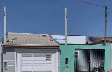 Imagem: A casa possui 2 Dormitórios, 2 Banheiros, 1 Vaga na garagem