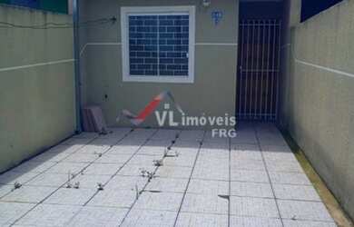 Imagem: A casa possui 2 Dormitórios, 1 Banheiro, 1 Vaga na garagem